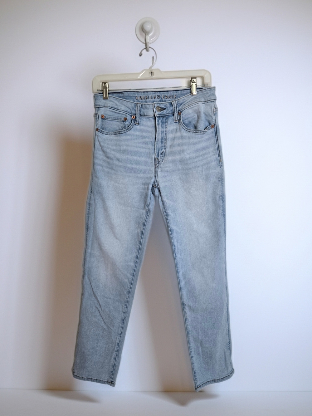 American Eagle Outfitters Light Wash Straight Leg Stretch Jeans - Like New 28 W